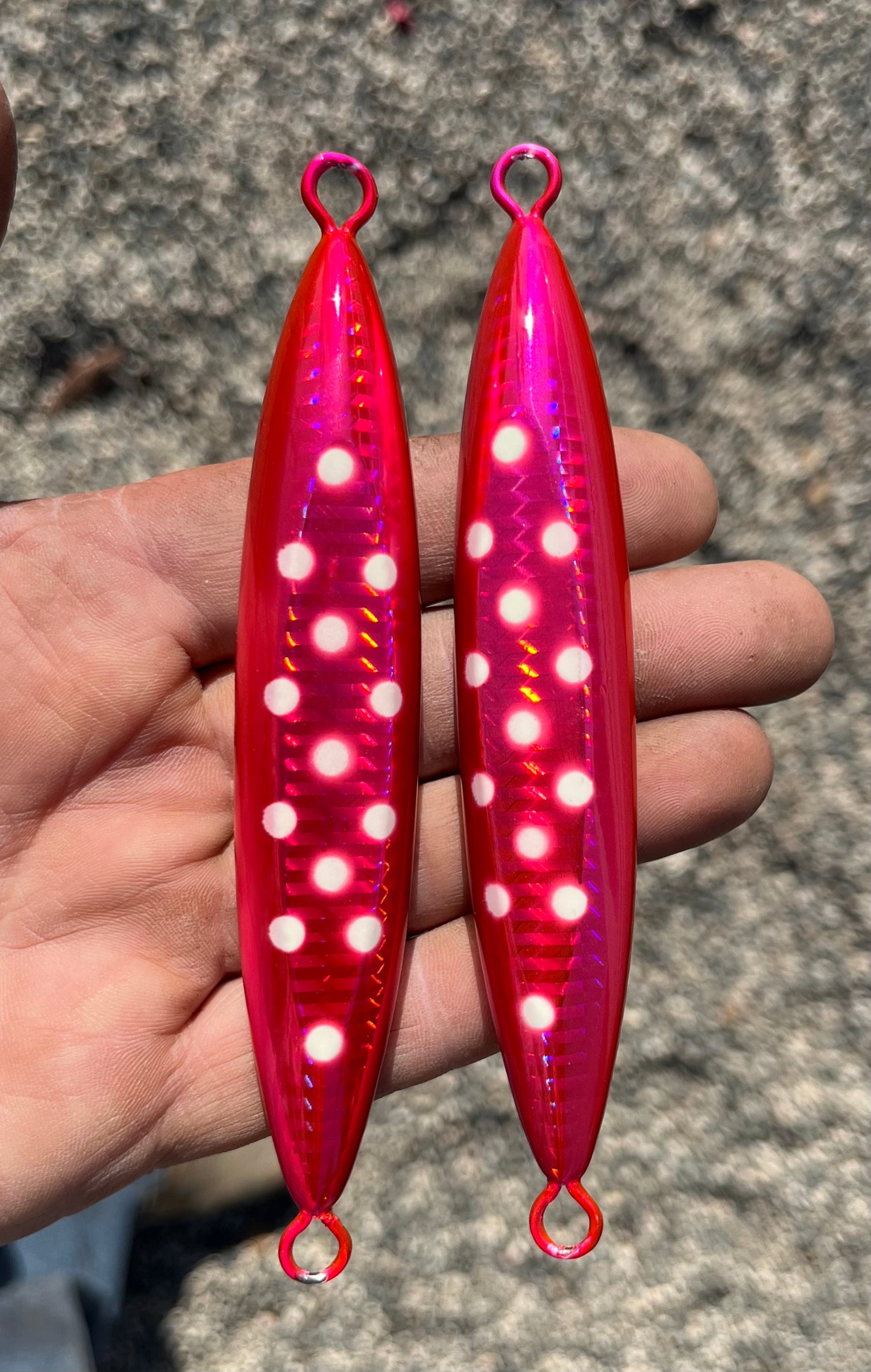 400g Tuna Bomb Hot Pink With Glow Dots