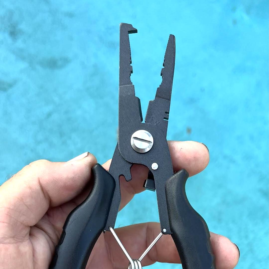 Tuna Bomb Split Ring Pliers